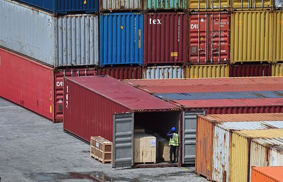 ކުދި ވިޔަފާރިތަކަށް ހާއްސަ ގުދަންތައް ހަދަނީ