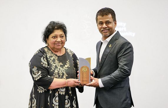 ފާޓިލިޓީ ސަޕޯޓުގެ ފުރަތަމަ އެވޯޑު ޑރ. ނާއިލާއަށް