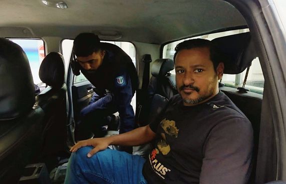 ސަނީގެ މައްޗަށް ފަސް ދައުވާއެއް އުފުލައިފި