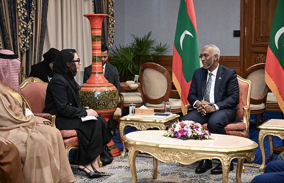 ސައުދީގެ ވިޔަފާރި ވަފްދު ރައީސާ ބައްދަލު ކުރައްވައިފި