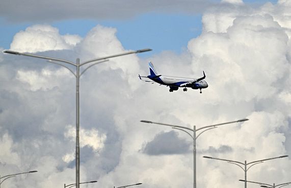 އިންޒާރަކާ އެކު އިންޑިގޯގެ ބޯޓެއް އިމަޖެންސީގައި ޖައްސައިފި