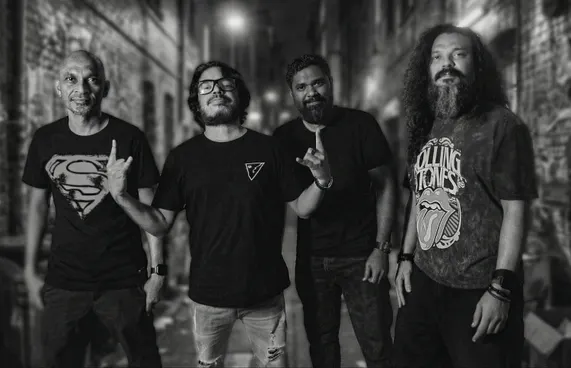 ފަން ރަން މިއުޒިކް ޝޯގައި ޓްރެފިކް ޖޭމް ޕާފޯމްކުރަނީ