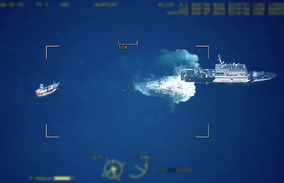 ކެލާ ކައިރިން ލަންކާގެ ދެ ބޯޓު އަތުލައިގެންފި