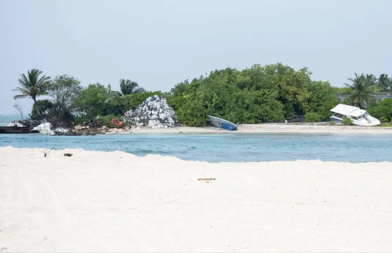 ހުދުފުށީގެ ކުނިބުނިން، ޖާވާކަރަ ފަޅަށް ބޮޑު ގެއްލުމެއް