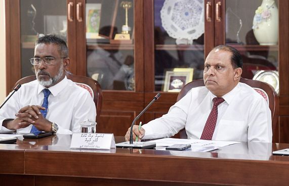 ދެ އިންތިހާބު އެއްކޮށްލާ ބިލު މި މަހުގެ 15 އަށް ނިންމަނީ