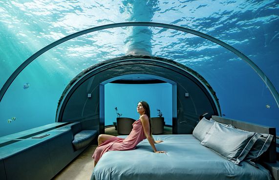 ގޯލްޑެން ގްލޯބްސްގެ ހަދިޔާ: ރާއްޖޭގެ ޗުއްޓީ ދަތުރުތައް