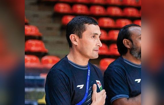 "ހަގީގީ ފުޓްސަލް" ރާއްޖޭގައި ތަރައްގީކުރަން ޖެހޭ: ކޯޗު