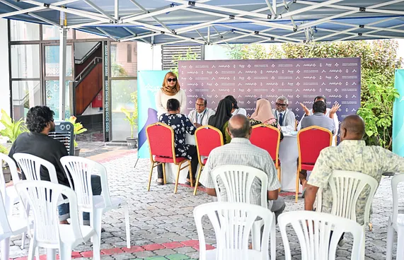 ބެލެނިވެރިންގެ ފަރާތުން ފްލެޓަށް ލާއިރު ލިޔުން ބޭނުން ނުވާނެ