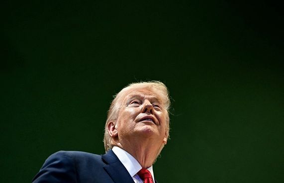 މޮރިޝަސްއަށް ޗާގޯސް ދޭން ޓްރަމްޕު ތާއީދުކުރައްވައިފި