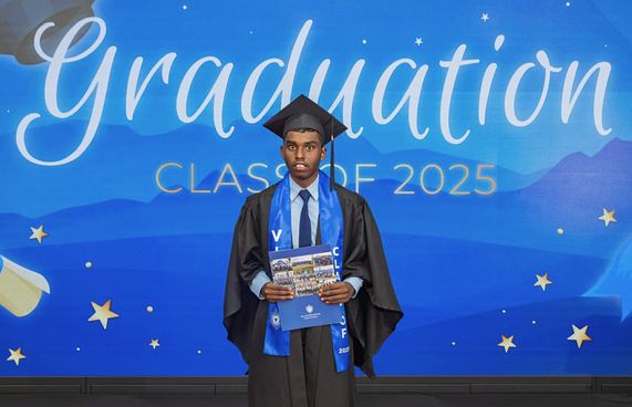 ރަޔާން: 14 އަހަރުގައި އޭ ލެވެލްގެ ގަދަ 10ގައި