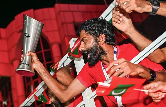 ފީފާ ރޭންކިން: ރާއްޖޭގެ ފުޓްސަލް ދެ ޓީމު ވެސް ގަދަ 100 ގައި