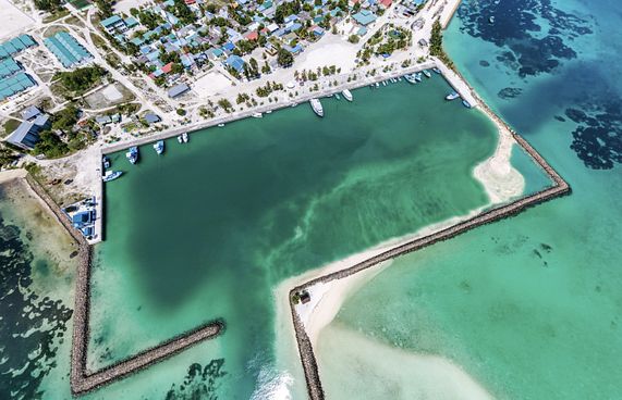 ތުޅާދޫ ބަނދަރުގެ ނެރަށް ވެލިއަރައި ލަފައިފުރުމުގައި ދަތިތައް