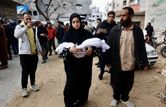 ޣައްޒާގައި 21 މީހަކު ޝަހީދުކޮށްލައިފި