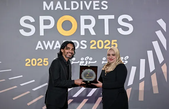 އެސޯސިއޭޝަންގެ އެވޯޑާއި އެންމެ ގިނަ ވަނަތައް ޓީޓީއަށް