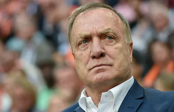 ވޯލްޑް ކަޕްގެ އެންމެ ކުޑަ ގައުމުގެ ކޯޗު އިސްތިއުފާ ދީފި