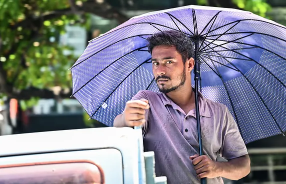 ވަރަށް ހޫނުގަދަ ދުވަހެއް، މާލެ 37 ޑިގްރީ ސެލްސިއަސްގައި!