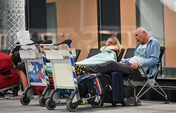 "ހަނގުރާމާ ގުޅިން މާލީ އަދި އިގްތިސާދީ ހާލަތު ދަނީ ބަލަމުން"