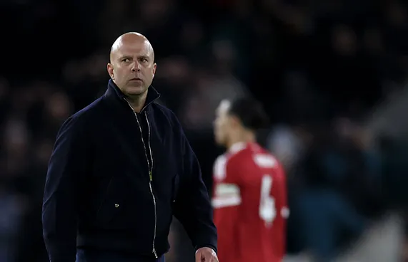 ލިވަޕޫލަށް އިތުރު ވަގުތުގެ ކެހި؛ ސްލޮޓްގެ ކަންބޮޑުވުން