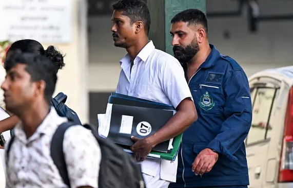 އީރާންގެ އިތުރު މަނަވަރެއް ލަންކާގެ އިގްތިސާދީ ސަރަހައްދުގައި އޮވެ އެހީއަށް އެދެނީ