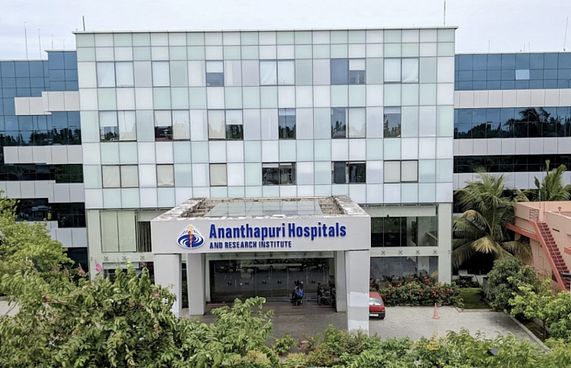 މޯލްޑިވިއަންގައި ދަތުރުކުރުމުން އަނަންތަޕޫރީން ޑިސްކައުންޓް