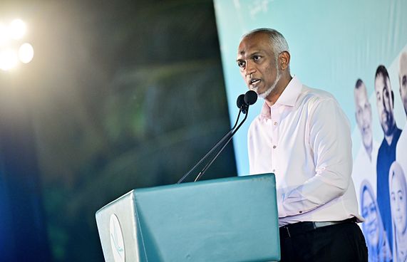 "އިންތިހާބުތައް ދެ އިރެއްގައި ބޭއްވުމުން ހަމަޖެހުން ގެއްލޭ"