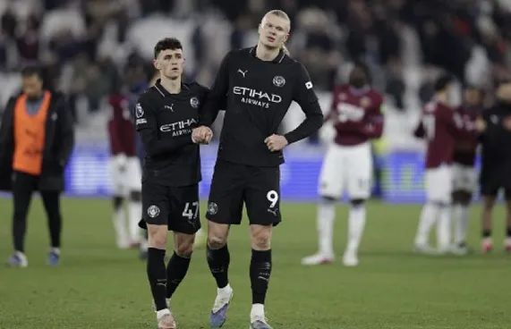 ސިޓީ ފަހަތަށް ފުރޮޅާލައިފި، ގާޑިއޯލާ ބުނީ އަދި ރޭސް ނުނިމެޔޭ