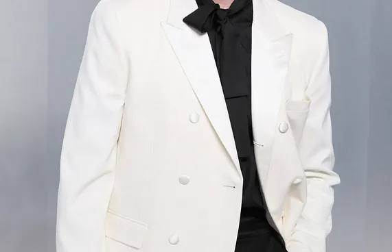 އޮސްކާ އެވޯޑް 2026: މި އަހަރުގެ އޮސްކާގެ ރެޑްކާޕެޓުގައި އިނގިރޭސި އެކްޓަރު ޕޯލް މެސްކެލް.-- ފޮޓޯ: އޭއެފްޕީ