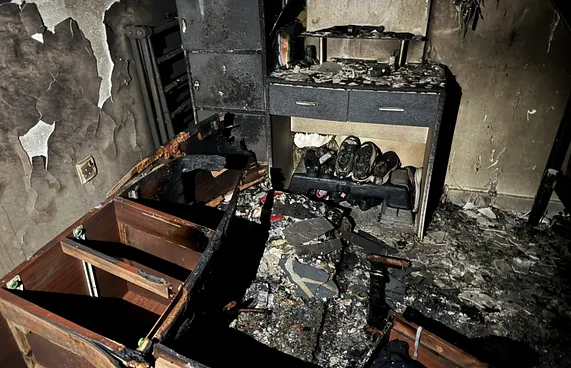 ހުޅުމާލޭ ގެއެއްގެ ކޮޓަރި އަނދައި އަޅިއަށް