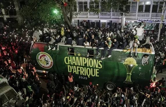 ތަށި އަތުލުމުން ސެނެގޯލް ސަރުކާރުން ކާފްއަށް؛ "ތިއީ ބޮޑު ކޮރަޕްޝަނެއް"