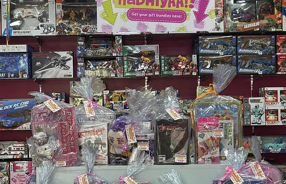 ކޮކީގެ "ކުޑަ އީދު، ބޮޑު ހަދިޔާ" ޕްރޮމޯޝަން ފަށައިފި