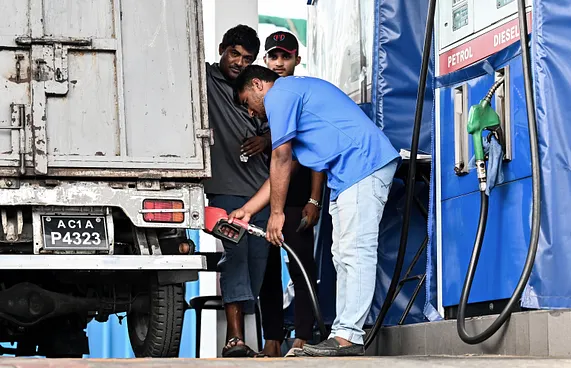 މިދިޔަ ހަފުތާގައި ވެސް ތެލުގެ ދެ ޝިޕްމަންޓު ގެނައި: ސައީދު