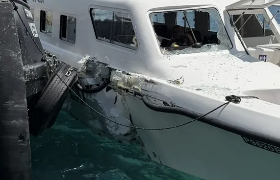 ލޯންޗު އެކްސިޑެންޓެއްގައި ކެޕްޓަނަށް އަނިޔާވެގެން ފަރުވާދެނީ