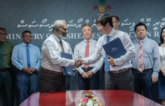 ކަންނެލި ޕްރޮސެސްކޮށް އެކްސްޕޯޓްކުރާ ފެކްޓަރީއެއް އައްޑޫގައި