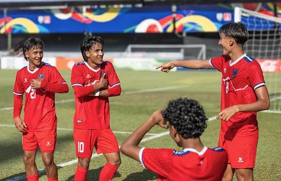 ލަންކާ ވެސް ބަލިކޮށް ނޭޕާލުން ސެމީގެ ޖާގައާ ކައިރިއަށް