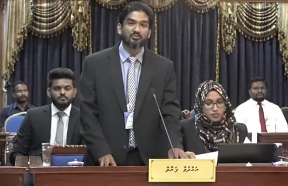 އާންމު ވޯޓު ސުވާލު ގާނޫނުއަސާސީއާ ހިލާފެއް ނޫން: ދައުލަތް