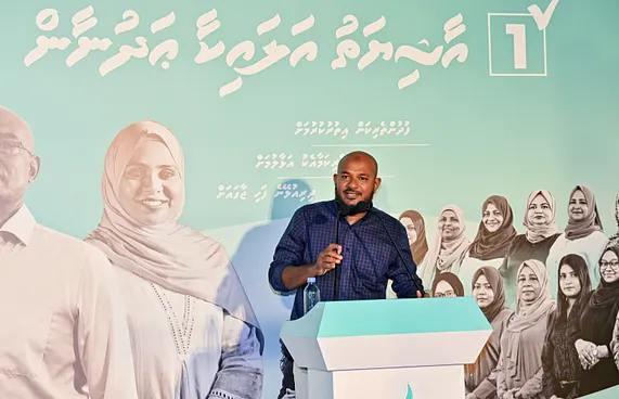 ޝުޖާއުގެ ރައްދު: އަނެއް ދިވެހިރާއްޖެއަށް ދާން ބޭނުމެއް ނޫން!