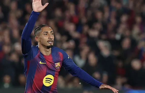 ރަފީނިއާއަށް އަނިޔާވެ އެއް މަހަށް ކުޅުމާ ދުރަށް