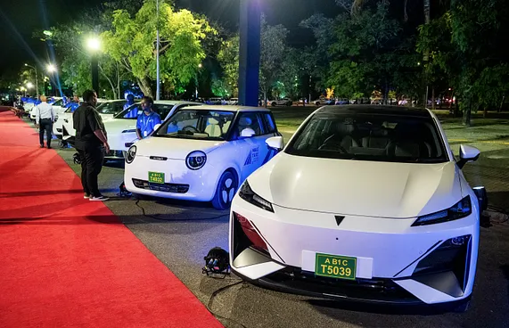 މާލެ ޓެކްސީ ލައިންގެ ހިދުމަތް އަދިވެސް ހިލޭ