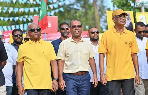ސަރުކާރުން ލަސްނުކޮށް ކުރަންވީ ކަމަކީ ސިޔާސަތު ބަދަލުކުރުން