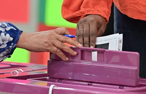 ކައުންސިލް އިންތިހާބުގެ ދެވަނަ ބުރުގެ ވޯޓުލުން ފަށައިފި