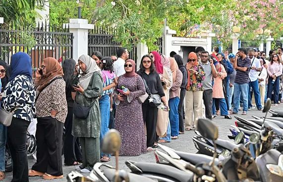 ހަވީރު 4 އާ ހަމައަށް 185،709 މީހުން ވޯޓުލި