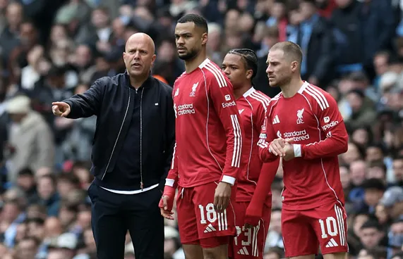 ލިވަޕޫލް ތިބީ މާ އަވަހަށް ބަލި ގަބޫލުކޮށްގެން: ސްލޮޓް