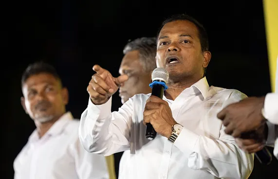 ދެ އިންތިހާބު އެއްކޮށްލަން ނޫނެކޭ ބުނީ ސަލާމަތްކުރަން:ނިޒާރު