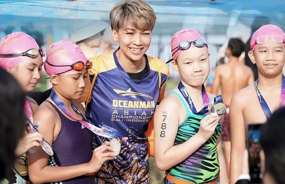 އޯޝަން މޭން: އިންޑޮނޭޝިއާގެ ފެތުންތެރިން ވަރުގަދަ ރޫހެއްގައި