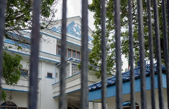 "މެމްބަރުން ޕާޓީ ބަދަލު ކުރުމުން ރައްޔިތުން ކަންބޮޑުވޭ"