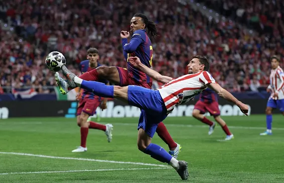 ބާސާ ގޮސްދާނެހެން ހީވި، އެކަމަކު ސެމީއަށް ދިޔައީ އެތުލެޓިކޯ