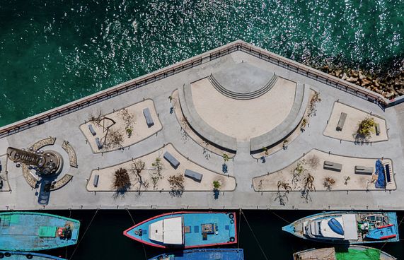 ސުނާމީ ބިނާ މައިޒާން މަރާމާތުކޮށްފި