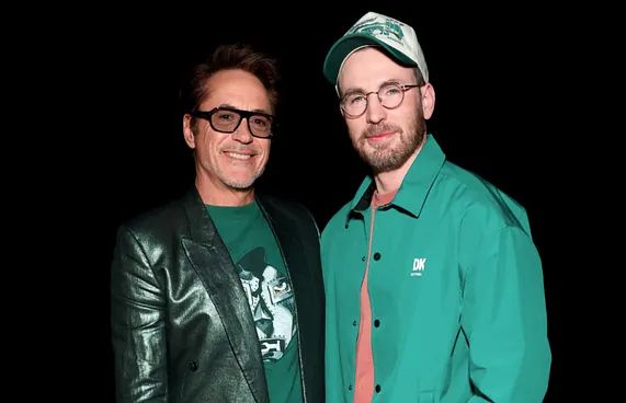 "އެވެންޖާސް: ޑޫމްސްޑޭ" ފުރަތަމަ ޓްރެއިލާ ވަކި ބަޔަކަށް ދައްކާލައިފި