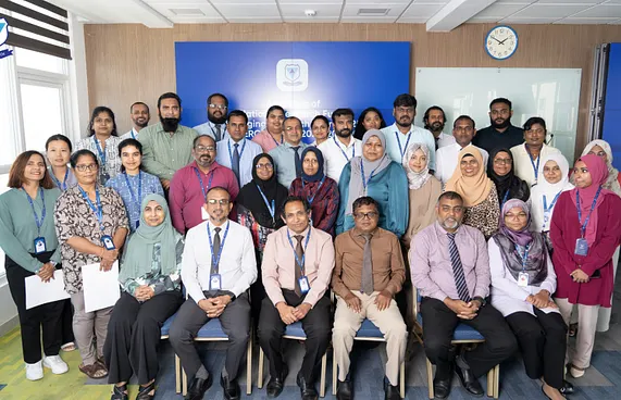 ވިލާ ކޮލެޖުން 14 ރިސާޗް ޓީމަށް ގްރާންޓް ހަވާލުކޮށްފި