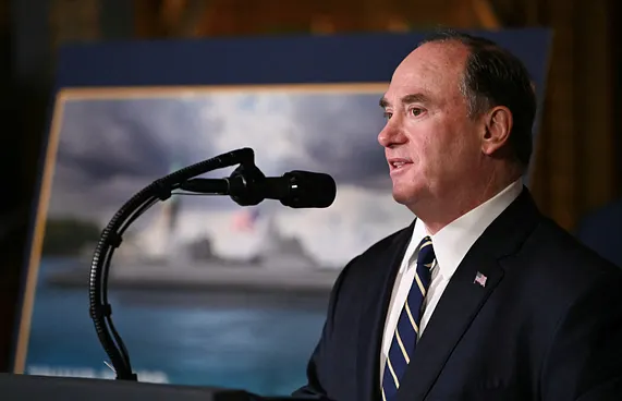 އަނެއްކާވެސް އެމެރިކާ ސިފައިންގެ ވެރިޔަކު ވަކިވެއްޖެ